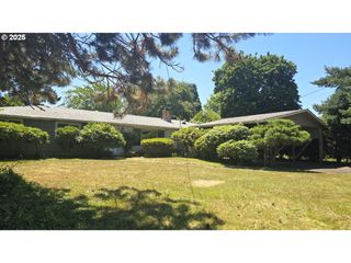19520 Sw KINNAMAN Rd, Beaverton, OR 97078