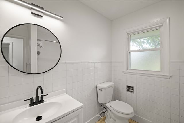 104 S J Street, Indianola, IA 50125