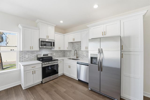 2005 Sealy Street B, Galveston, TX 77550