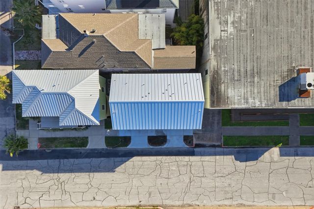 2005 Sealy Street B, Galveston, TX 77550