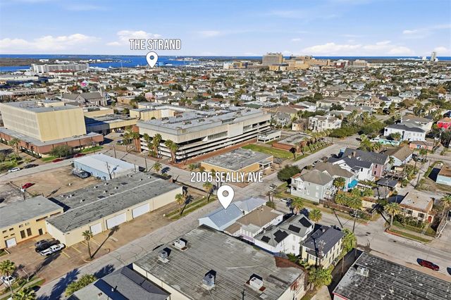2005 Sealy Street B, Galveston, TX 77550