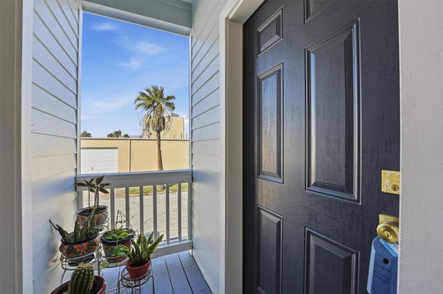 2005 Sealy Street B, Galveston, TX 77550
