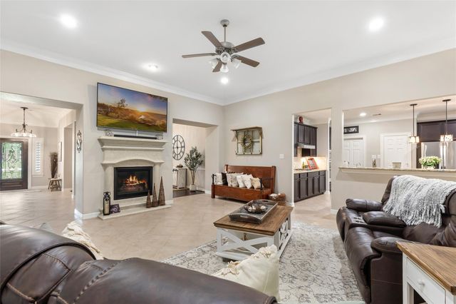 6202 Circle Back Road, Baytown, TX 77523