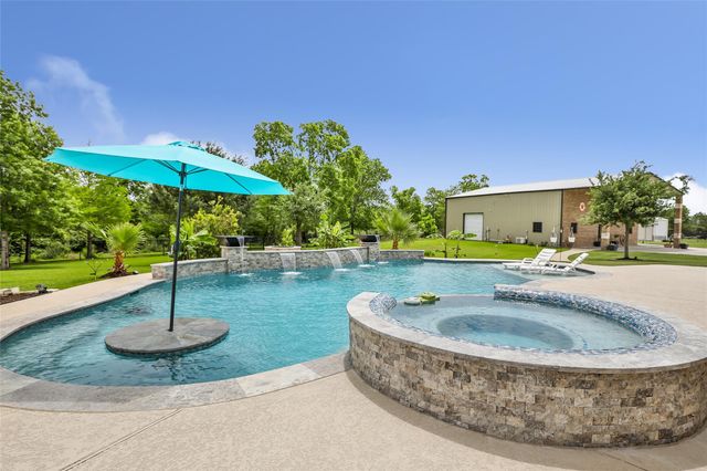 6202 Circle Back Road, Baytown, TX 77523