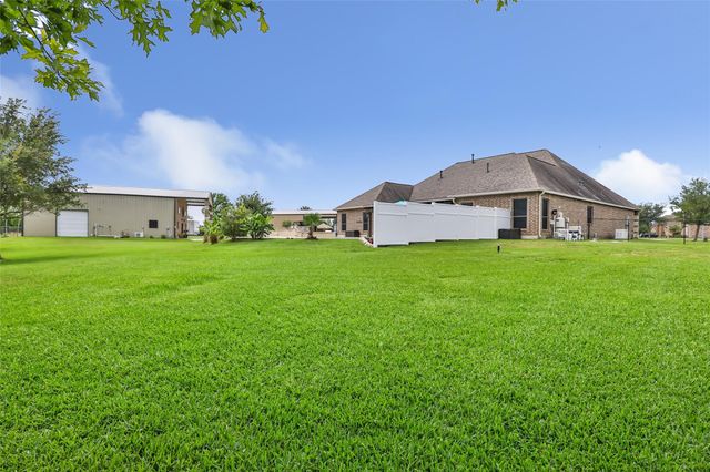 6202 Circle Back Road, Baytown, TX 77523