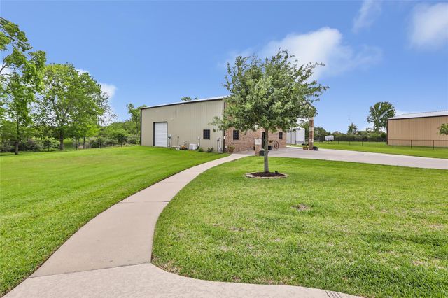 6202 Circle Back Road, Baytown, TX 77523