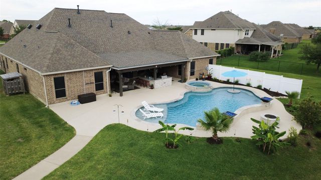 6202 Circle Back Road, Baytown, TX 77523