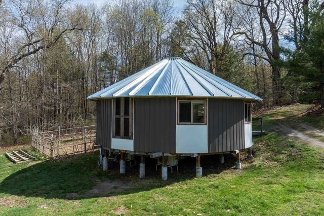 757 Weatherhead Hollow Road, Guilford, VT 05301