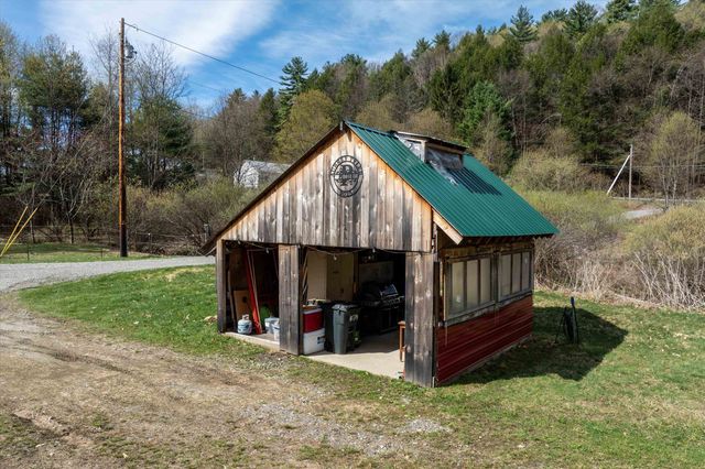 757 Weatherhead Hollow Road, Guilford, VT 05301