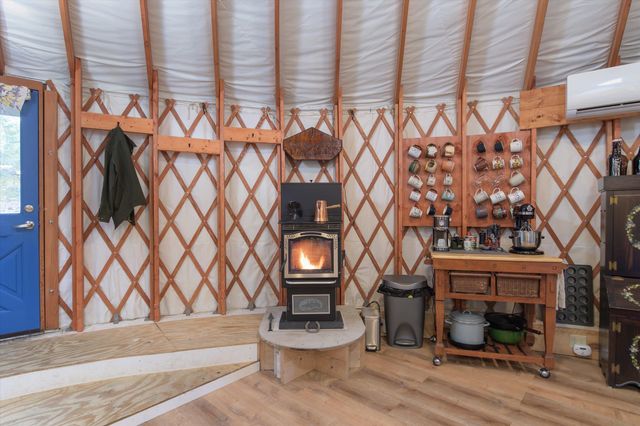 757 Weatherhead Hollow Road, Guilford, VT 05301