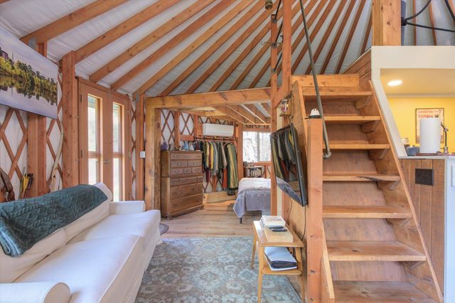 757 Weatherhead Hollow Road, Guilford, VT 05301