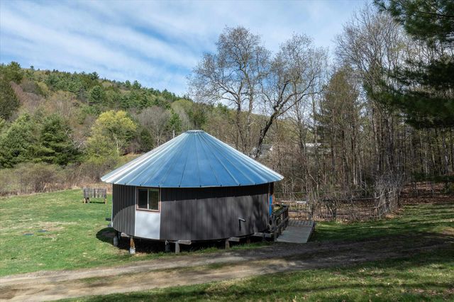 757 Weatherhead Hollow Road, Guilford, VT 05301