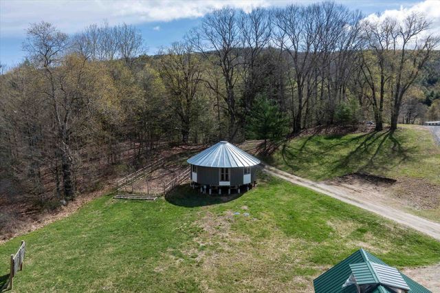 757 Weatherhead Hollow Road, Guilford, VT 05301