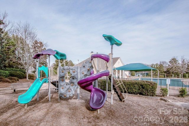 3233 Mannington Drive, Charlotte, NC 28270