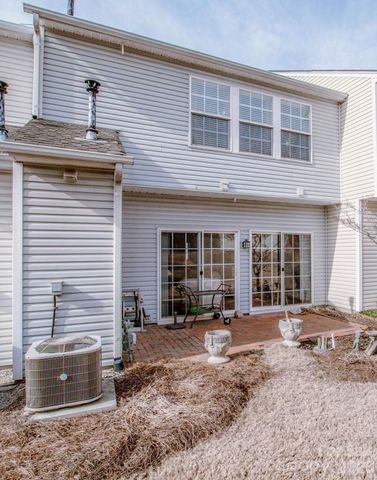 3233 Mannington Drive, Charlotte, NC 28270