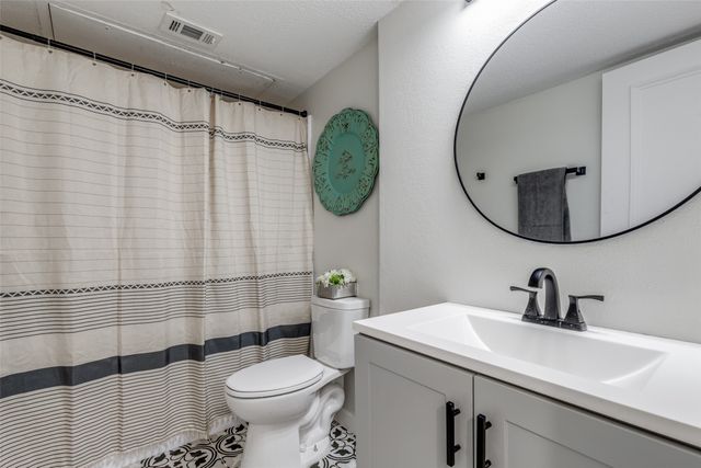 5335 Bent Tree Forest Drive 160, Dallas, TX 75248