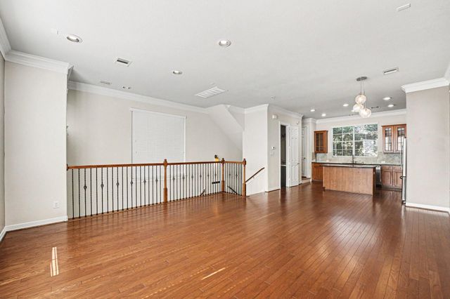 3215 Clearview Circle, Houston, TX 77025