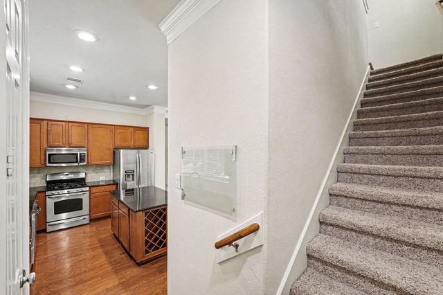 3215 Clearview Circle, Houston, TX 77025