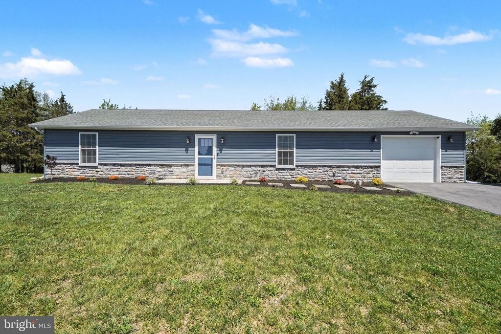 4313 PERCY AVENUE, Chambersburg, PA 17202