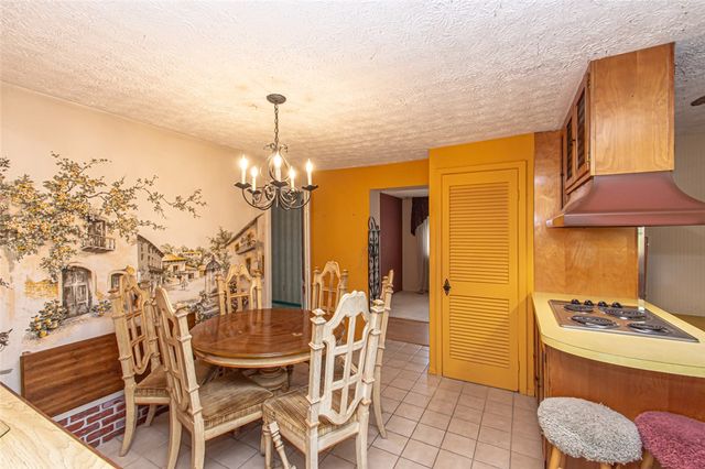 4817 Nelapark Drive, Dayton, OH 45424