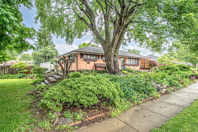4817 Nelapark Drive, Dayton, OH 45424