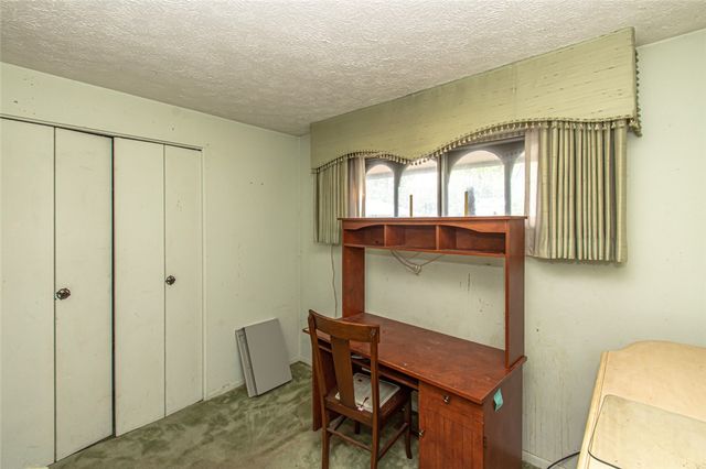 4817 Nelapark Drive, Dayton, OH 45424