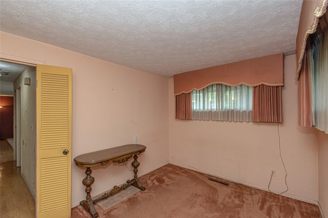 4817 Nelapark Drive, Dayton, OH 45424