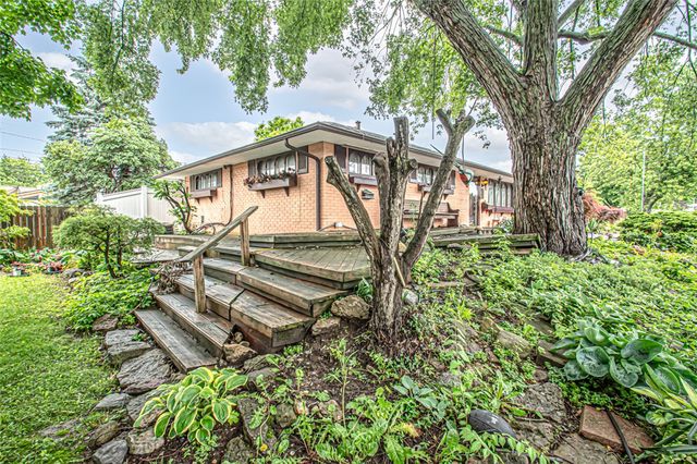 4817 Nelapark Drive, Dayton, OH 45424