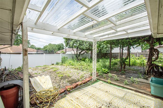 4817 Nelapark Drive, Dayton, OH 45424