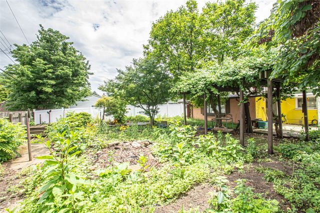 4817 Nelapark Drive, Dayton, OH 45424