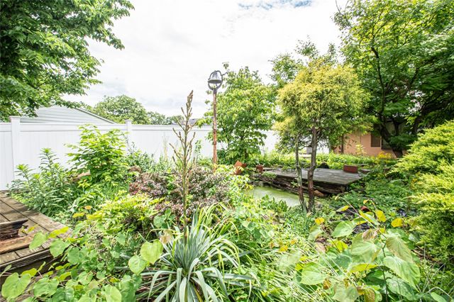 4817 Nelapark Drive, Dayton, OH 45424