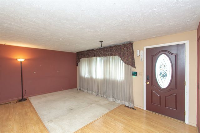 4817 Nelapark Drive, Dayton, OH 45424