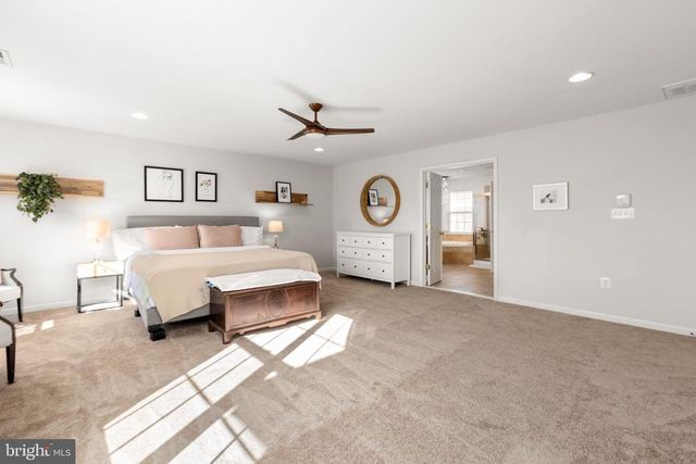 9316 LAUREL OAK DR, Fredericksburg, VA 22407