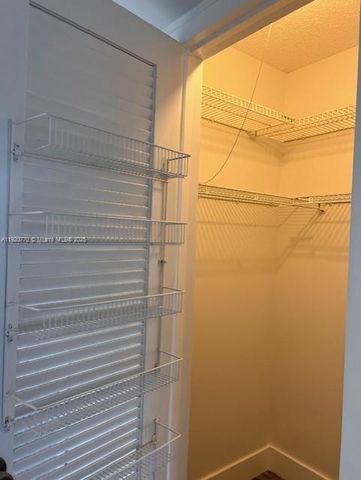 246 Suffolk F 246, Boca Raton, FL 33434