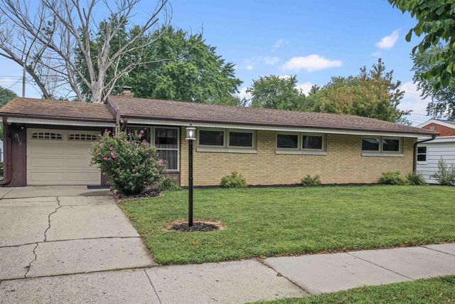 818 GROSS AVENUE, Green Bay, WI 54304
