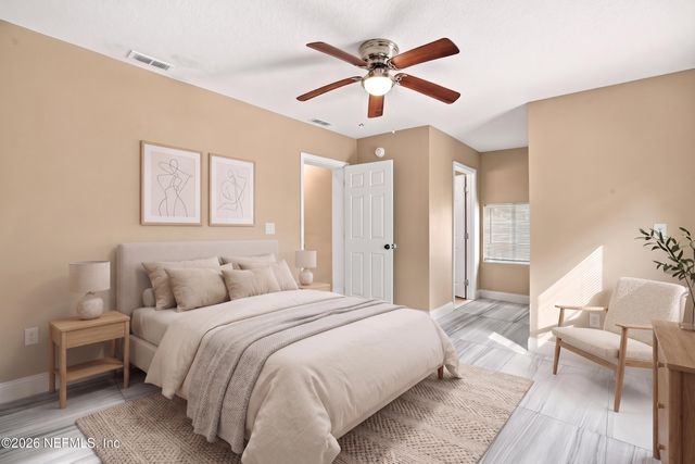 9777 CARBONDALE Drive W, Jacksonville, FL 32208