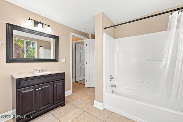 9777 CARBONDALE Drive W, Jacksonville, FL 32208