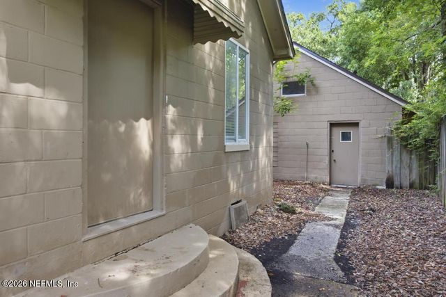 9777 CARBONDALE Drive W, Jacksonville, FL 32208