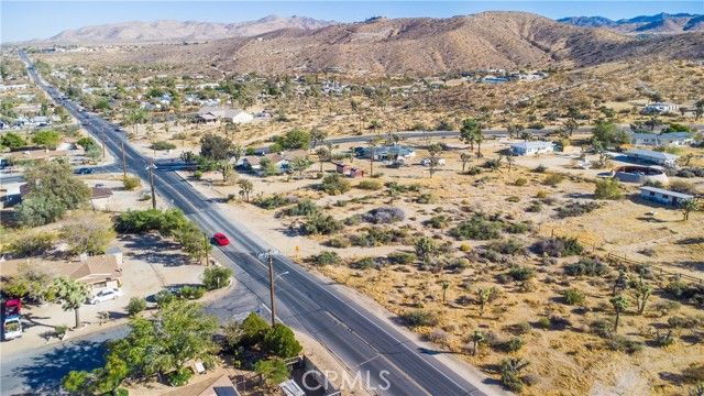 57157 Onaga Trail, Yucca Valley, CA 92284