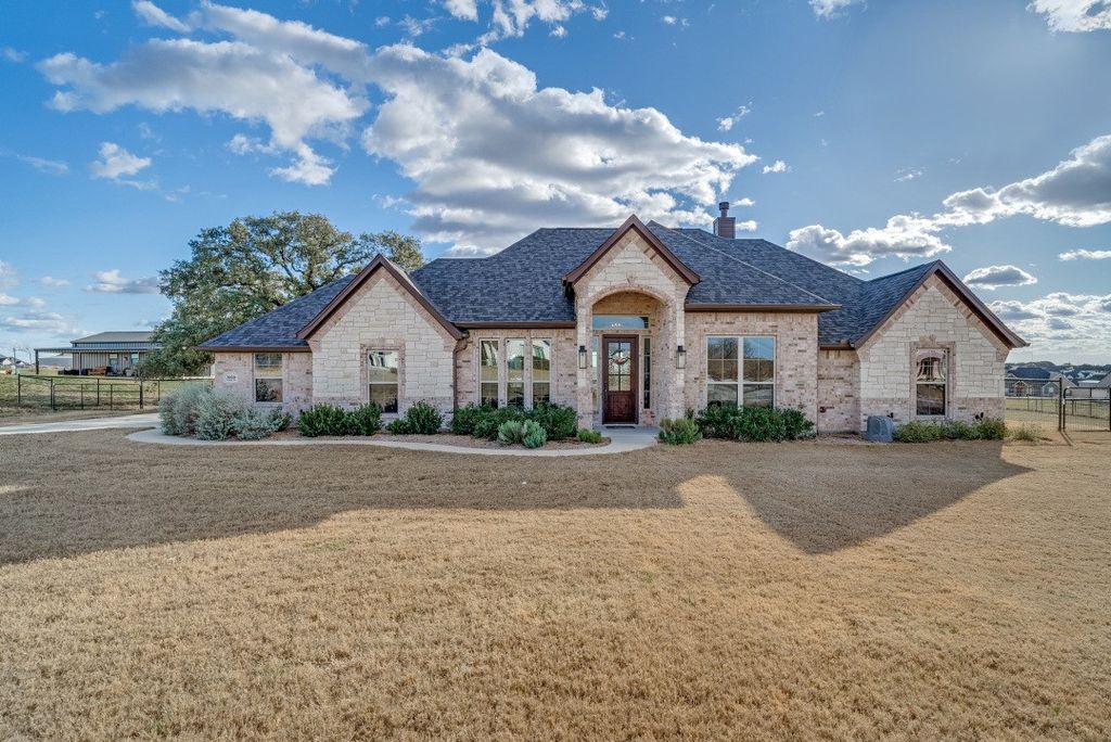 3020 Infinity Drive, Weatherford, TX 76087