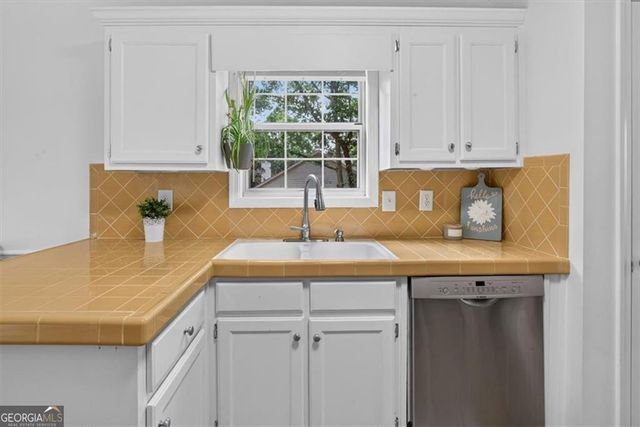 4155 Gables Place, Buford, GA 30519