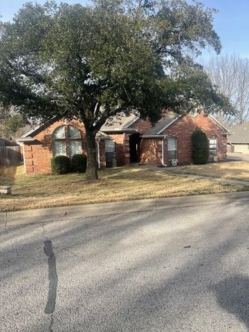 913 Jonathan Court, Weatherford, TX 76086
