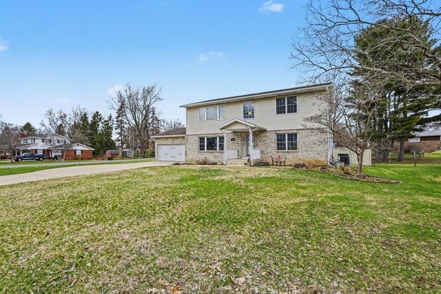 2461 Riverbend Drive, St. Joseph Twp, MI 49022