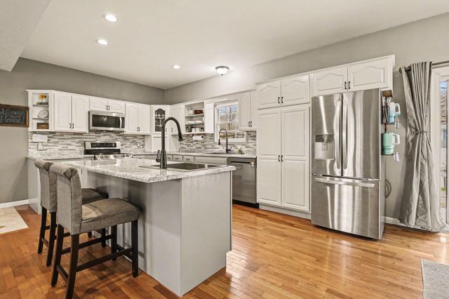 2461 Riverbend Drive, St. Joseph Twp, MI 49022