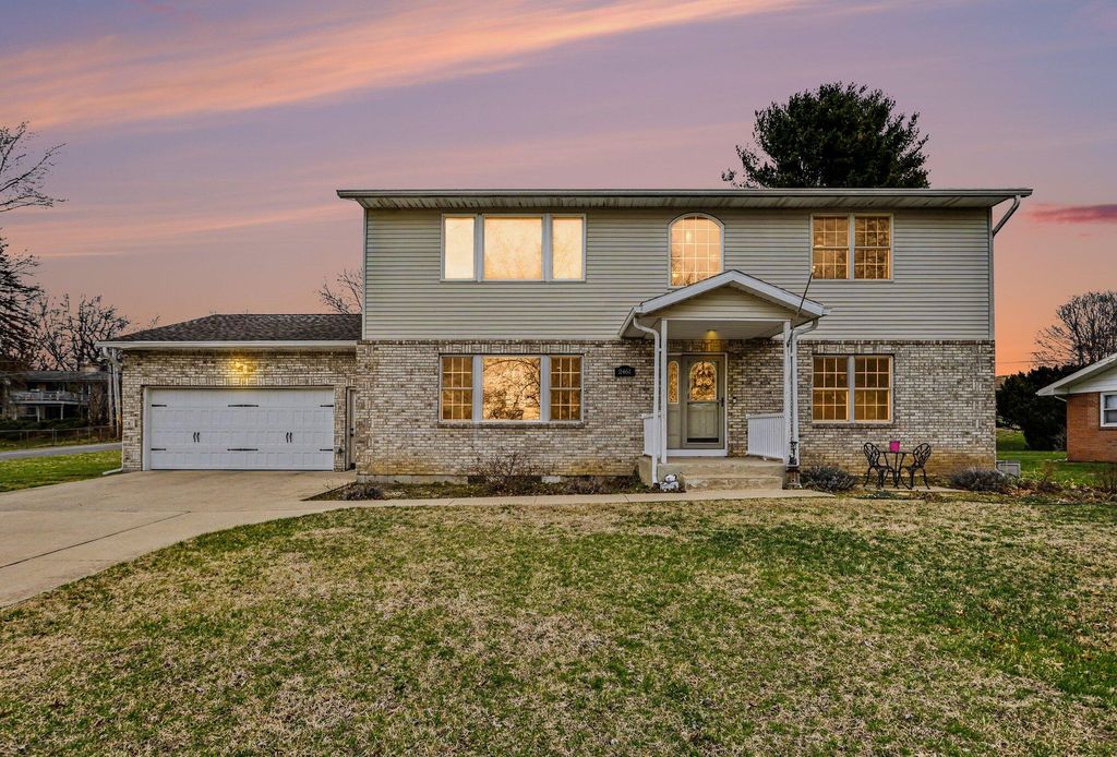 2461 Riverbend Drive, St. Joseph Twp, MI 49022