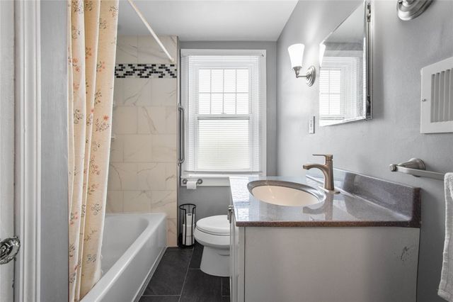 1440 Milan Avenue, Brookline, PA 15226