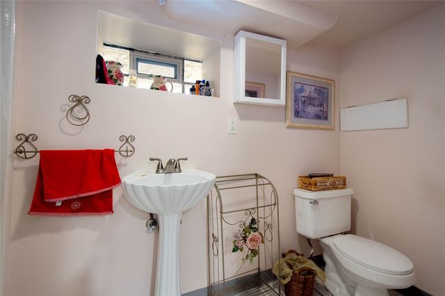 1440 Milan Avenue, Brookline, PA 15226