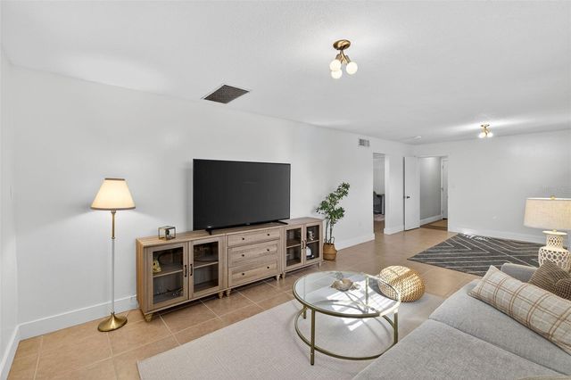 1933 SOUTH BOULEVARD, Maitland, FL 32751