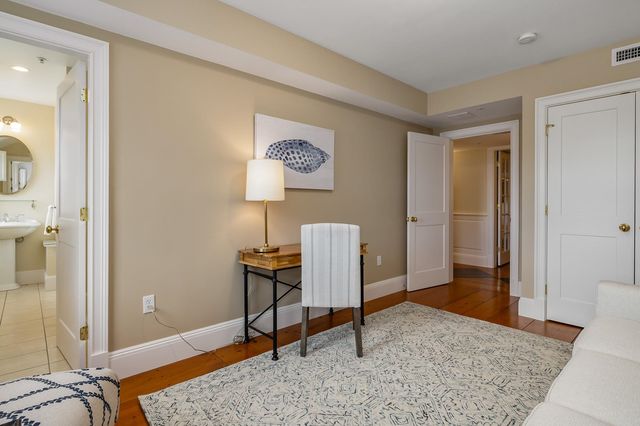 58 State Street, Portsmouth, NH 03801