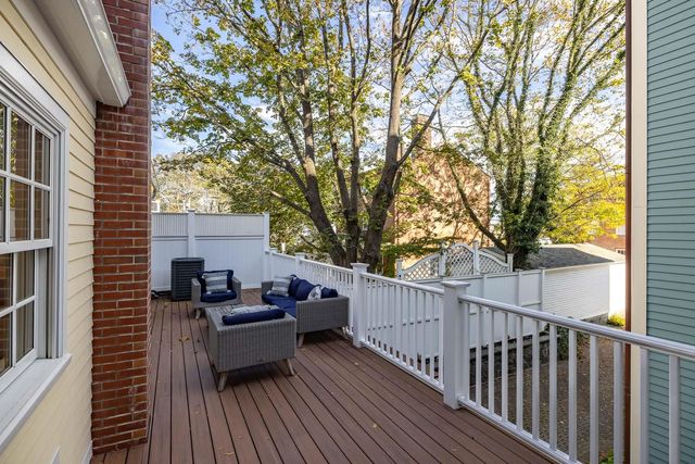 58 State Street, Portsmouth, NH 03801